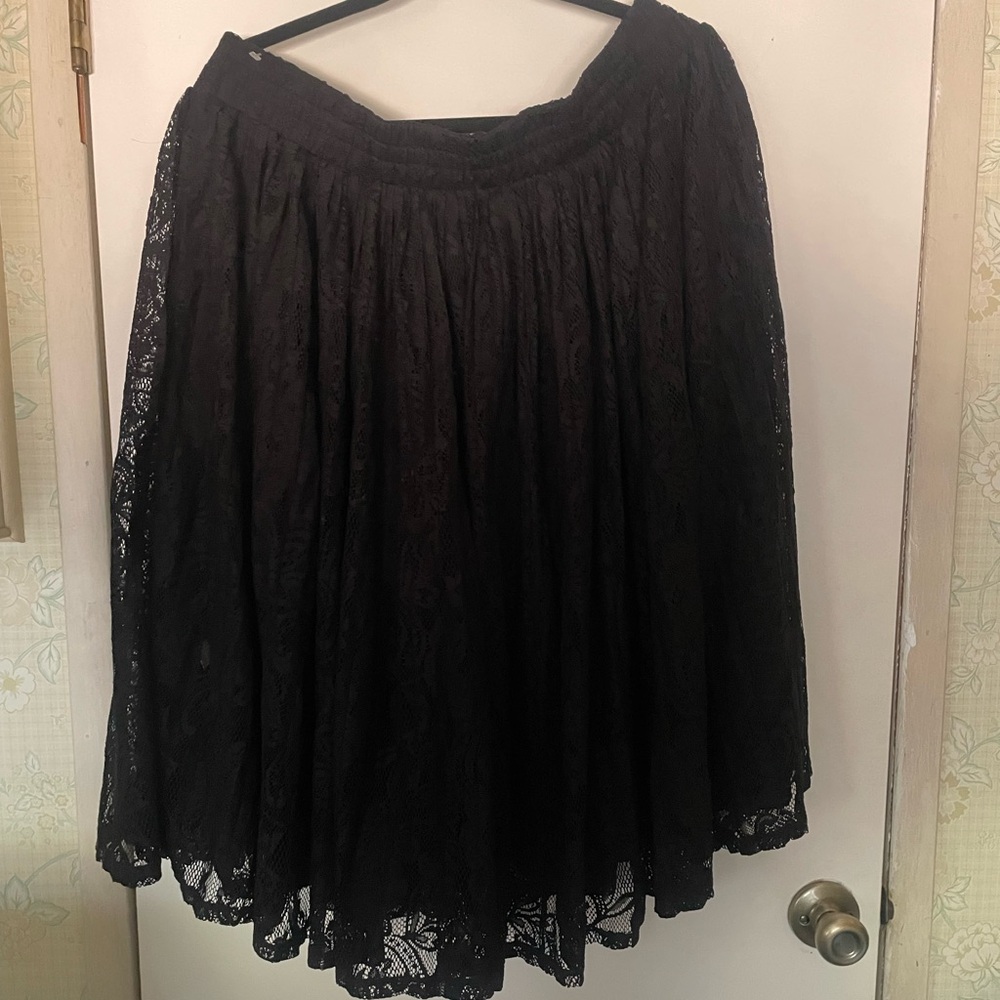 Torrid Black lace skirt